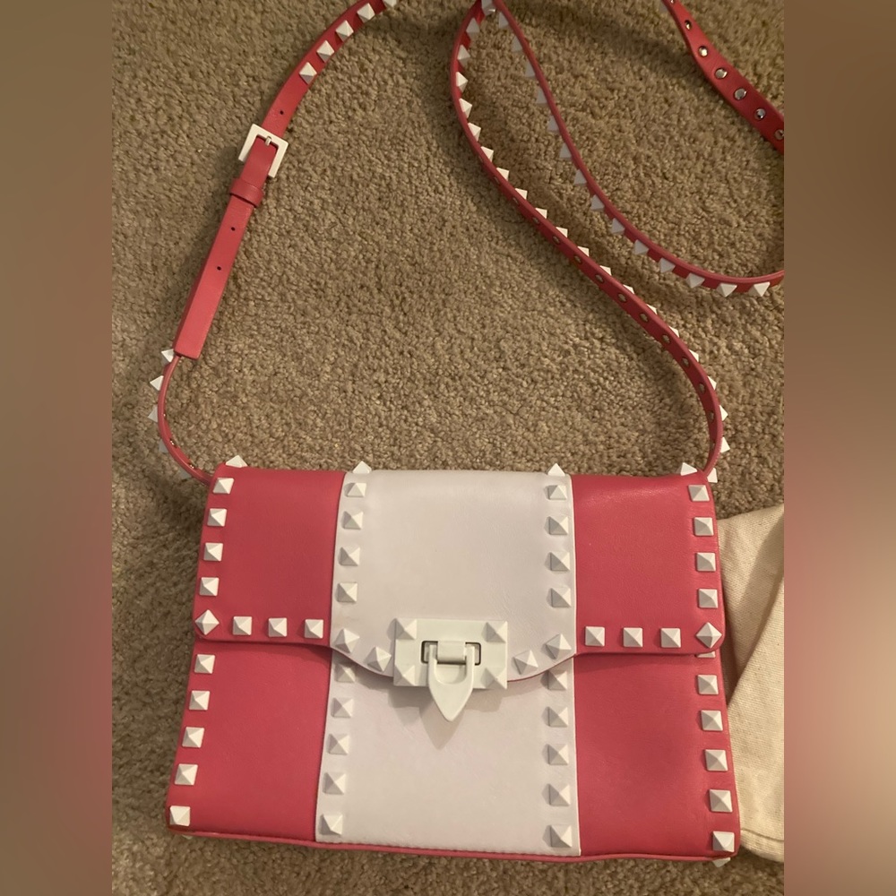 Beautiful pink and white Valentino purse